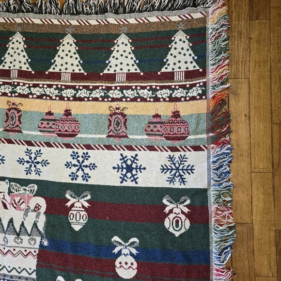 Reversible Christmas Holiday Throw Blanket Stocking Christmas Trees Ornaments - Picture 9 of 10